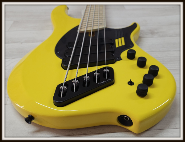 Preview: Dingwall NG3 5-String Nolly, Ferrari Yellow LTD, Signature,  Limited Run